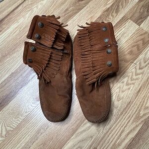 Fringed Suede Minnetonka Moccasin Ankle Boots